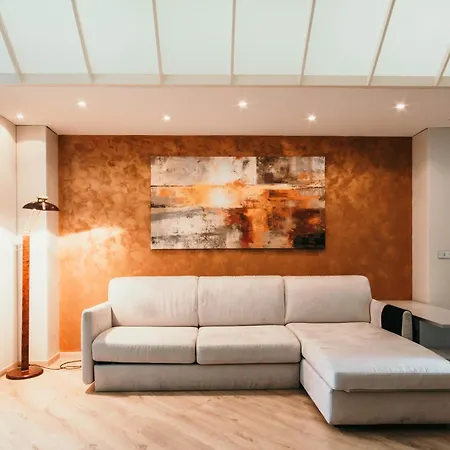 Casa Gioiosa - Lakeside Leisure & Business 奥梅尼亚