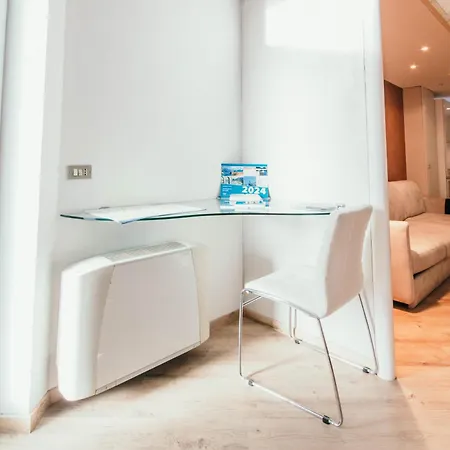 Casa Gioiosa - Lakeside Leisure & Business Апартаменты *